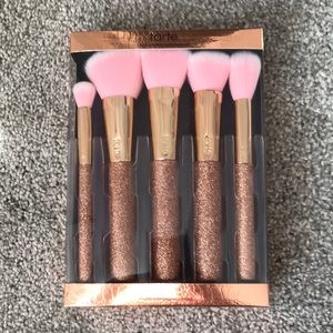 Tarte “Goal Getters” Brush Set